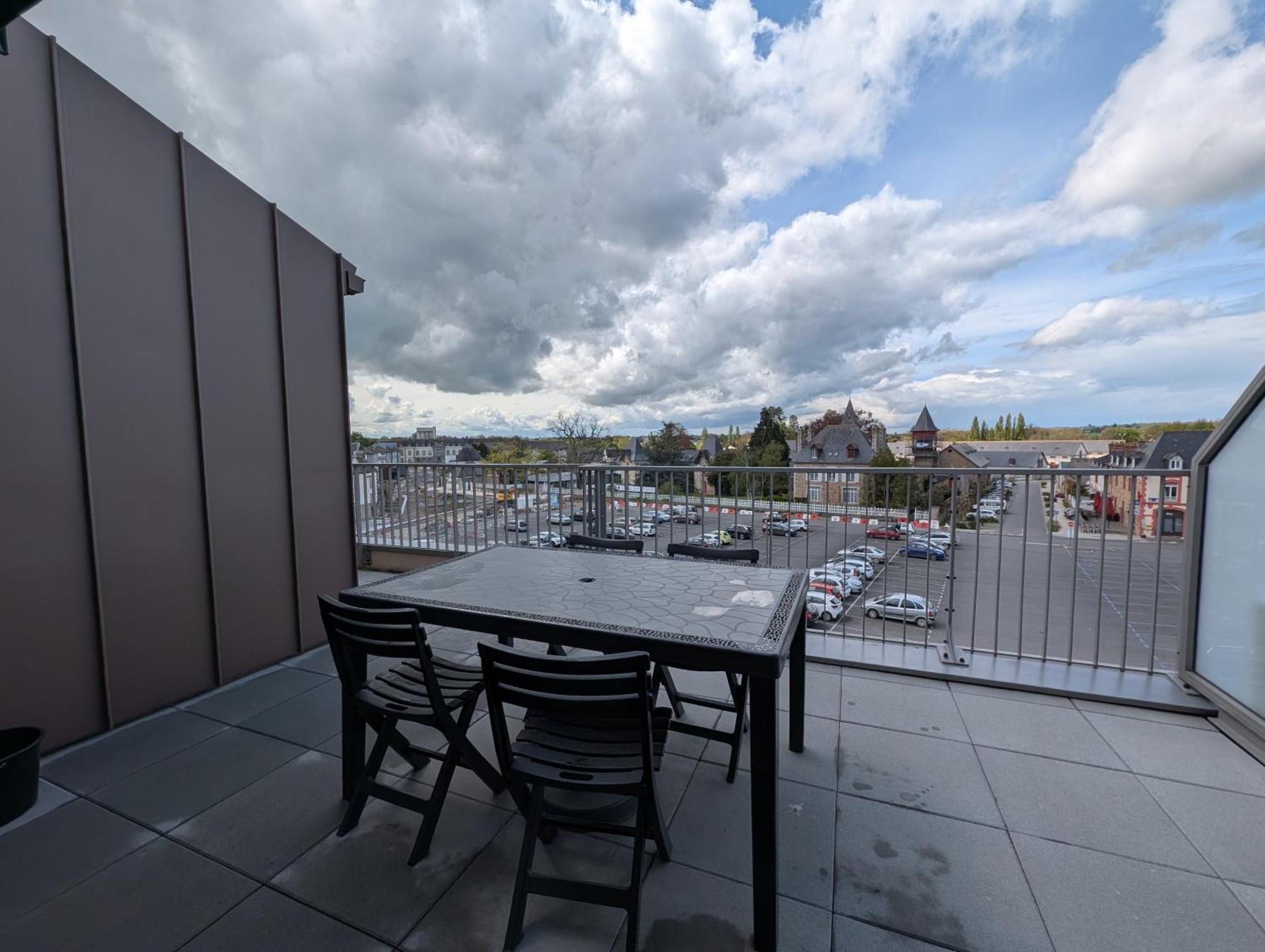 Ferienwohnung Les Terrasses Du Haras Lamballe Exterior foto